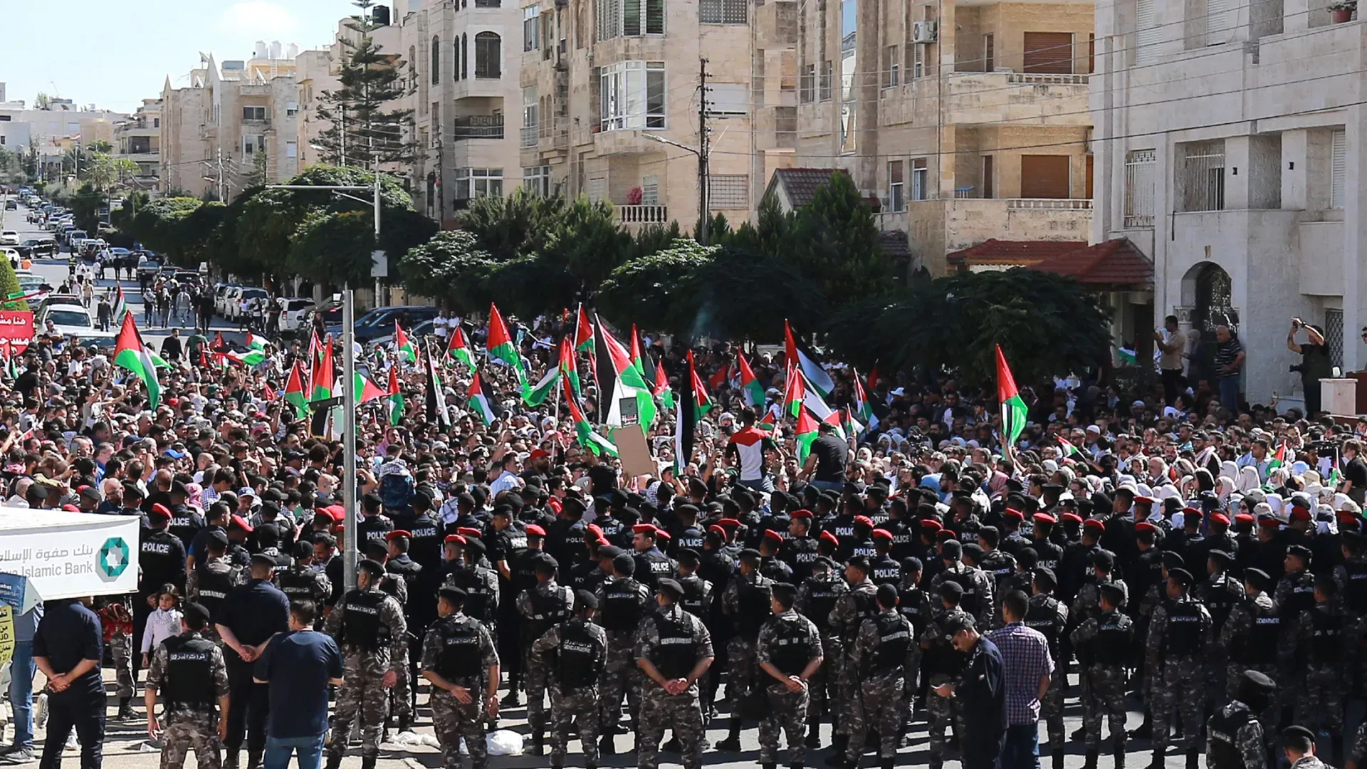 Jordan | Amman broadly stable despite large protests